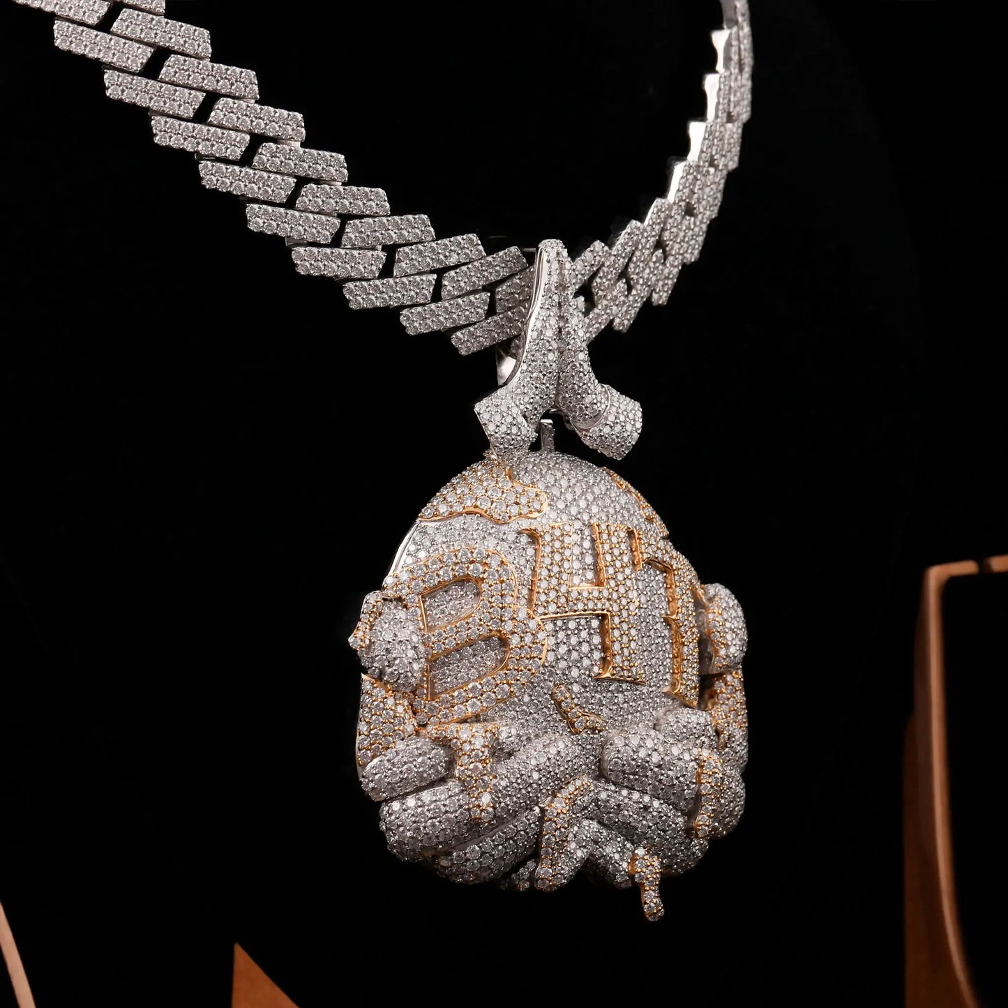 Lyee Cyee Earth Design Pendant Necklace With Zircon Charm