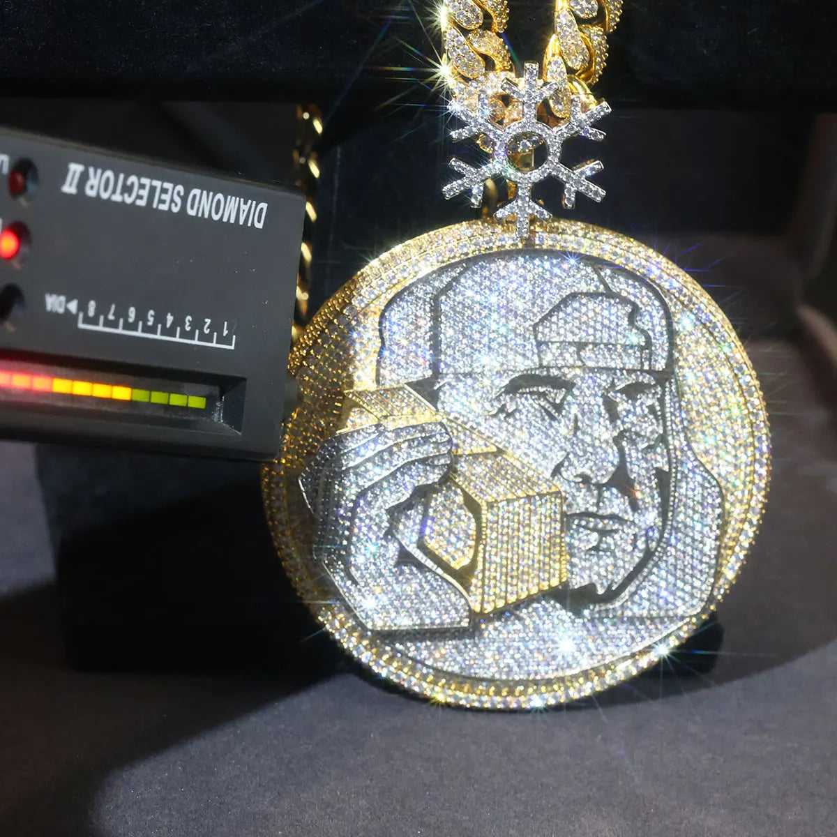 Lyee Cyee Iced Out 3D Gold Plated Pendant Necklace Jewelry