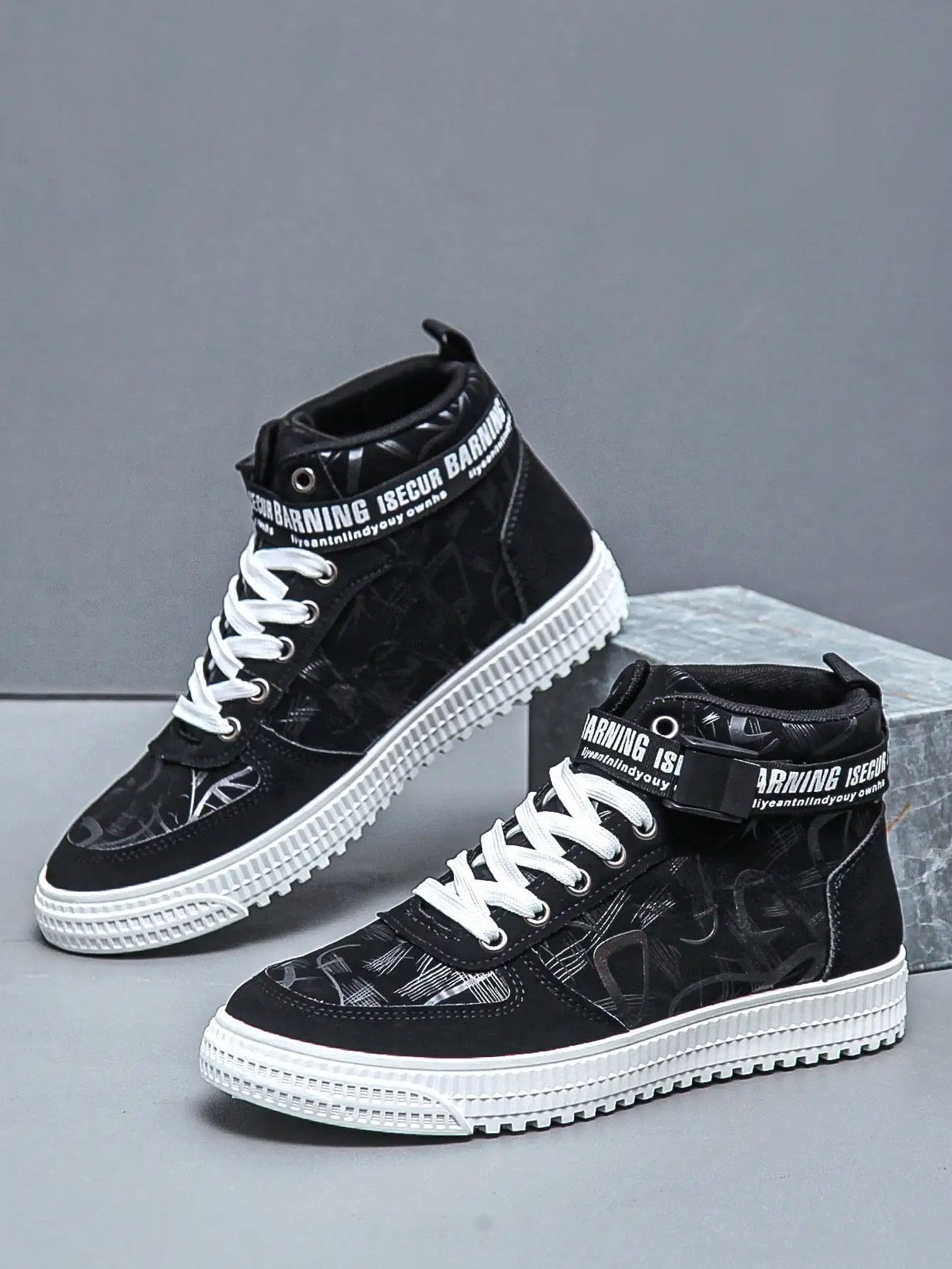 Mens Slip Resistant High Top Athletic Skateboard Shoes for Active Wear