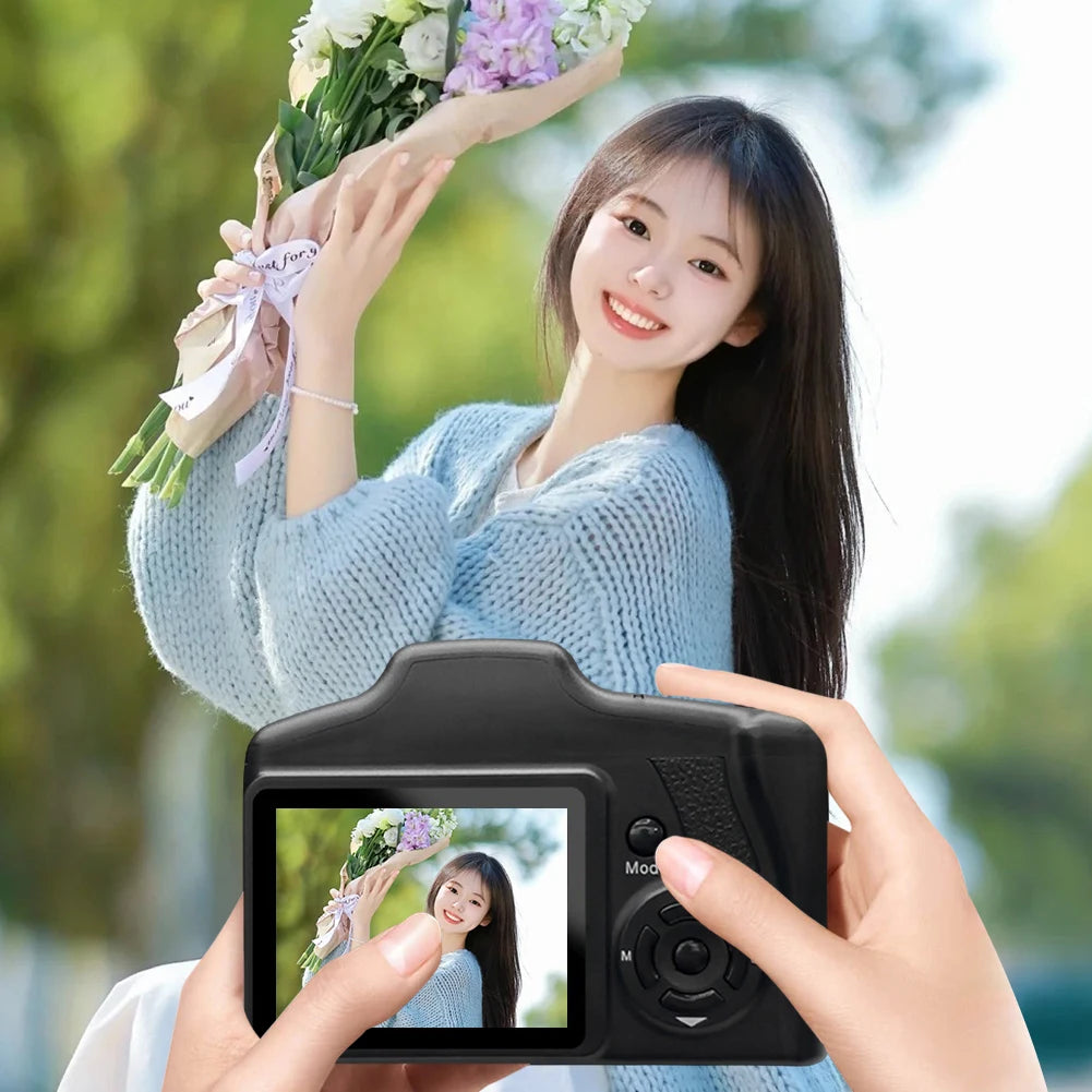 16MP Digital Camera With LCD Vlogging Camera And 16X Digital Zoom