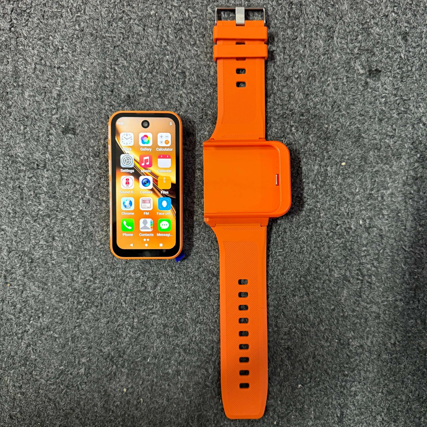Zestbolt Q333 Mini Android 12 Smartwatch With 4G Dual SIM