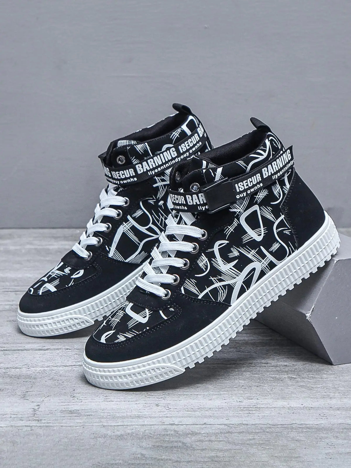 Mens Slip Resistant High Top Athletic Skateboard Shoes for Active Wear