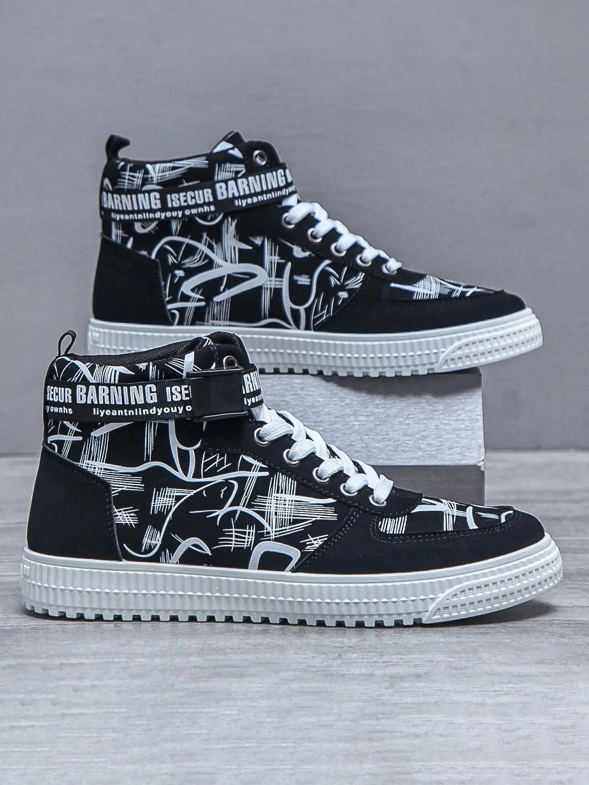 Mens Slip Resistant High Top Athletic Skateboard Shoes for Active Wear