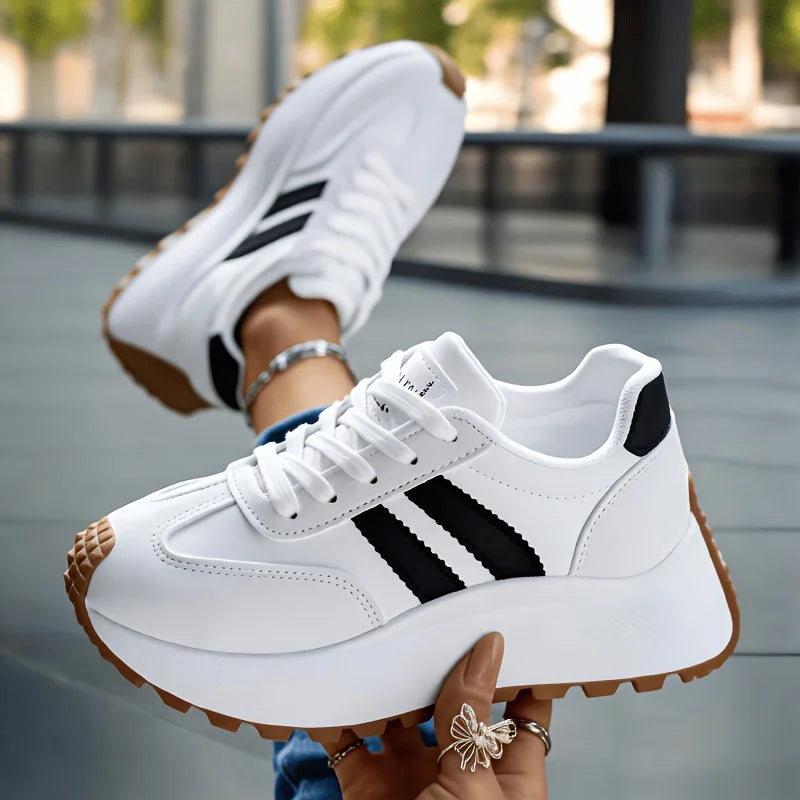 Women's Lace Up Platform Casual Sneakers Soft Synthetic Leather Upper Non-Slip Rubber Sole Retro Walking Shoes Fashion Thick Sole Athletic Footwear for Daily Shopping Travel Outdoor White Black Green Purple