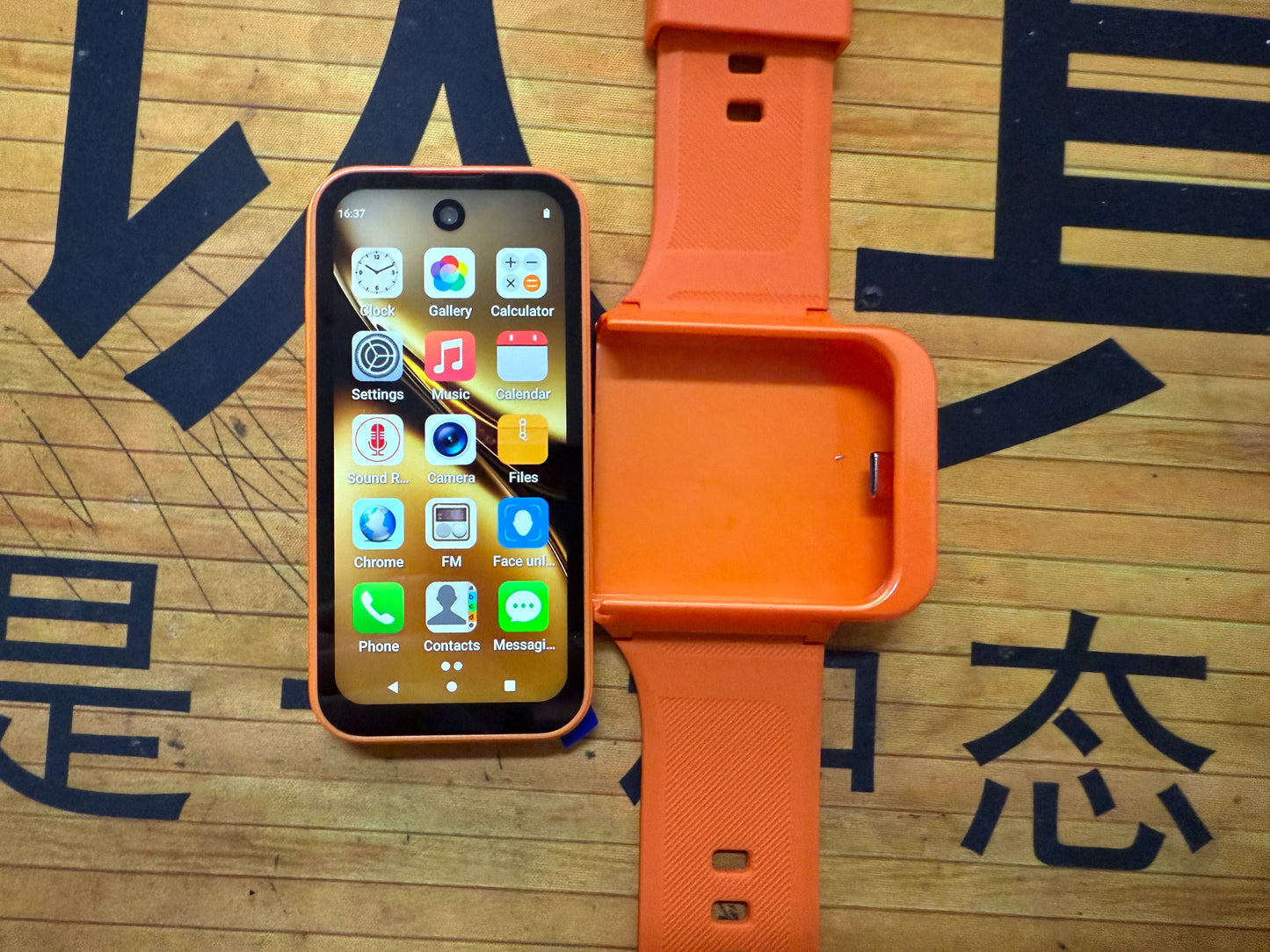 Zestbolt Q333 Mini Android 12 Smartwatch With 4G Dual SIM