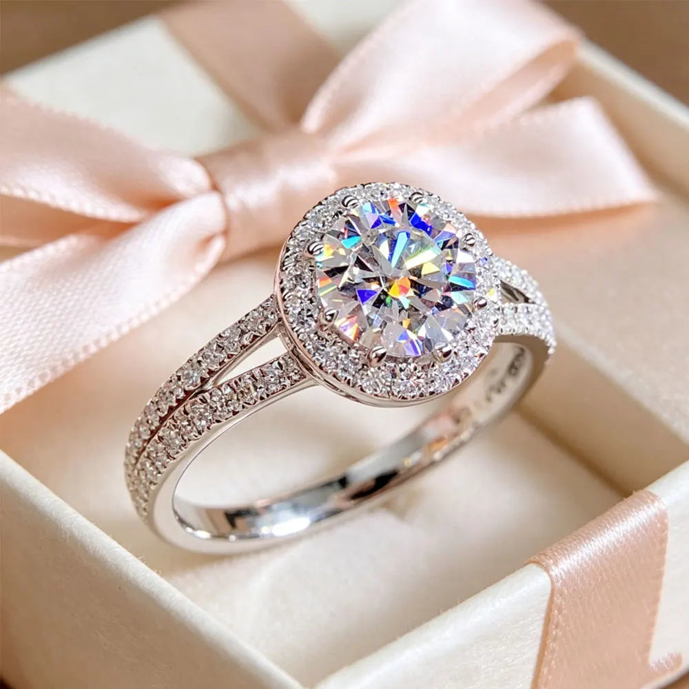 Lyee Cyee Sterling Silver Round Cut Moissanite Engagement Ring