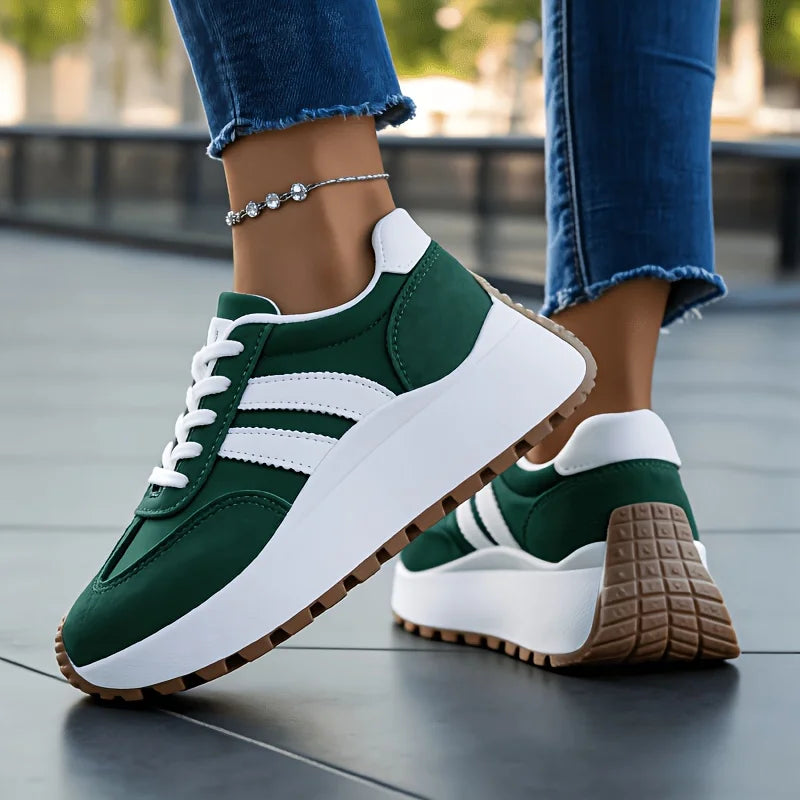 Women's Lace Up Platform Casual Sneakers Soft Synthetic Leather Upper Non-Slip Rubber Sole Retro Walking Shoes Fashion Thick Sole Athletic Footwear for Daily Shopping Travel Outdoor White Black Green Purple
